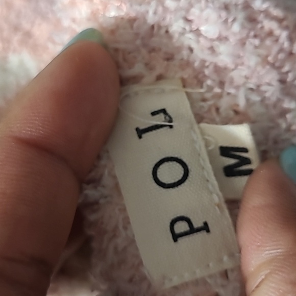 POL Mauve Pink & White Fuzzy Chevron Crop Top Pink Chevron Knit Tank Top - Picture 2 of 3